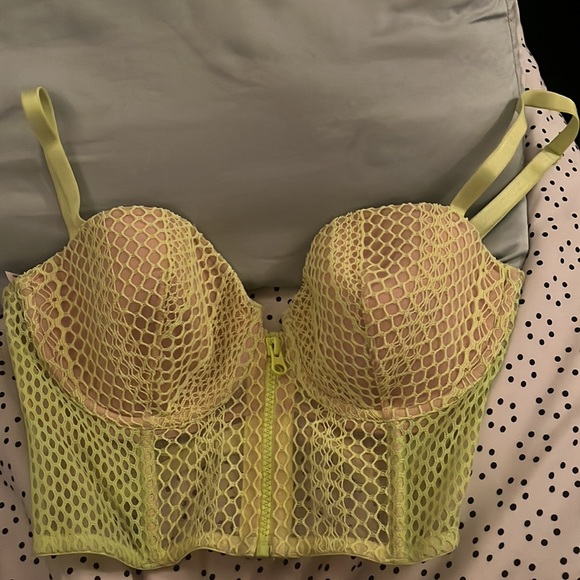 Victoria’s Secret Very Sexy Lined Demi Bra Bustier - Picture 6 of 7
